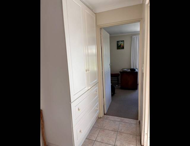 1 BEDROOM PROPERTY TO RENT IN GLEN MARINE